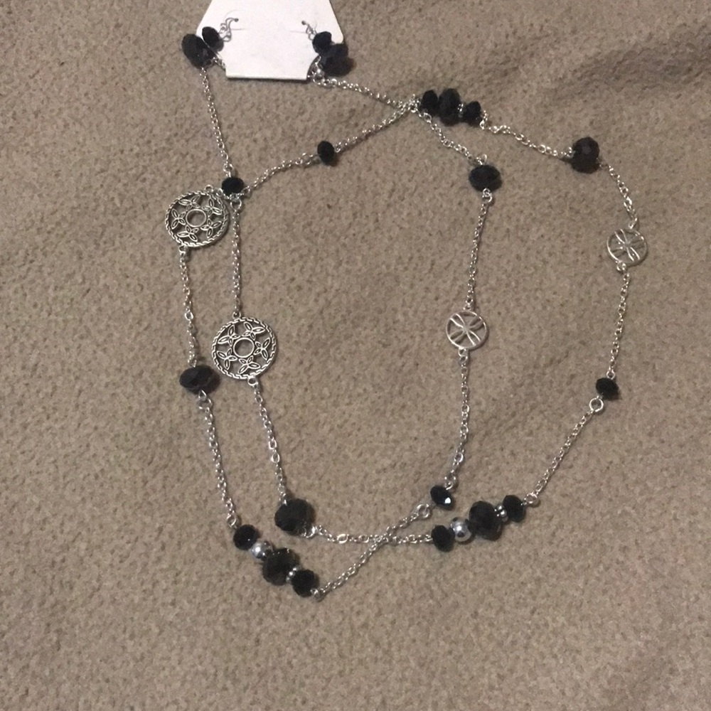 Jewelry Set - Picture 1 of 3